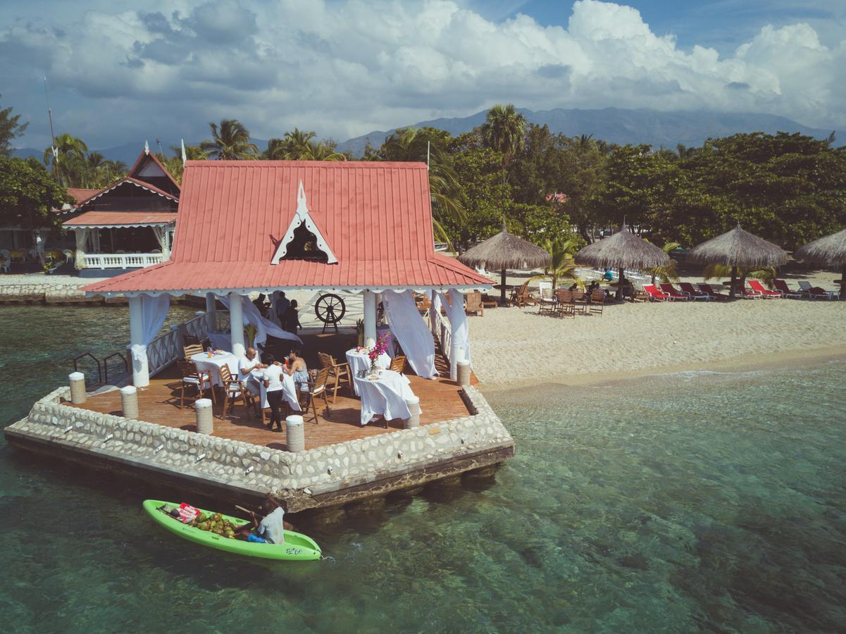 Moulin Sur Mer Beach Resort Montrouis Exterior foto